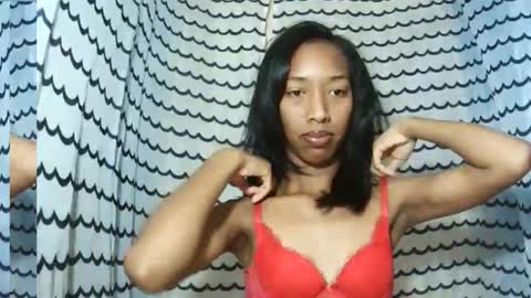 oliviah27 online show from November 11, 2025, 2:39 pm