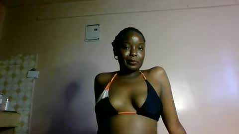 Snapshot of oliviah_1 chatting on October 13, 2025, 10:26 am oliviah_1 online show from October 13, 2025, 10:26 am