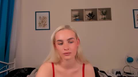 oliviaBeauty online show from April 13, 2026, 6:24 pm