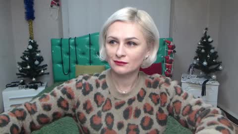 OliviaHorst online show from December 18, 2024, 10:08 am