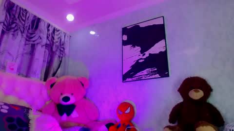 oliviahot01 online show from June 12, 2026, 1:26 am