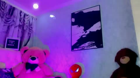 oliviahot01 online show from June 21, 2026, 1:19 am