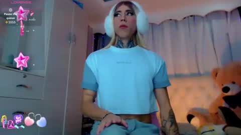 oliviahot01 online show from July 23, 2026, 1:30 am