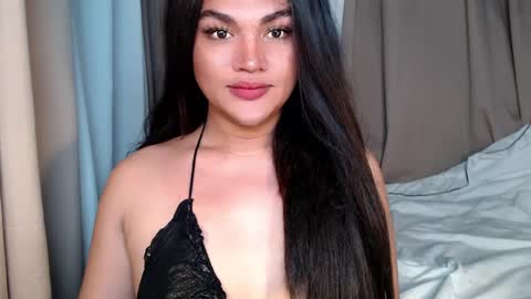 oliviahot22 online show from December 18, 2024, 12:21 am