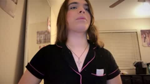 Olivia online show from February 8, 2026, 12:08 pm