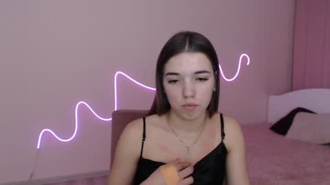 Olivia online show from December 4, 2024, 8:29 pm