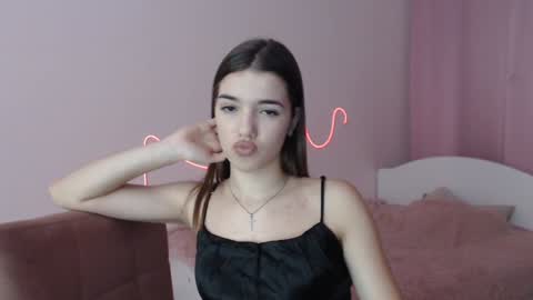 Olivia online show from December 17, 2024, 9:05 pm