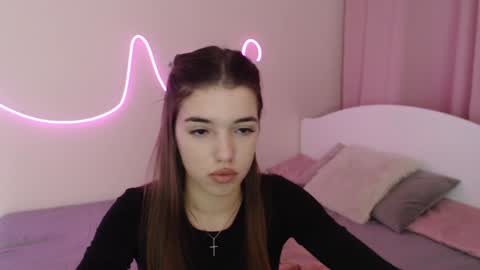 Olivia online show from December 19, 2024, 10:32 pm