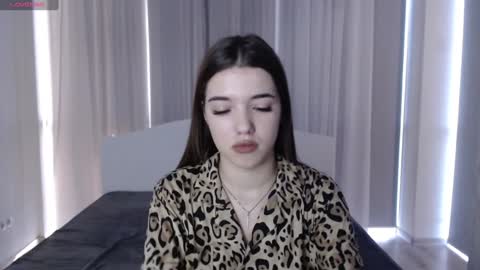 Olivia online show from January 5, 2025, 2:30 pm