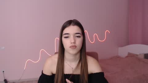 Olivia online show from January 7, 2025, 7:28 pm