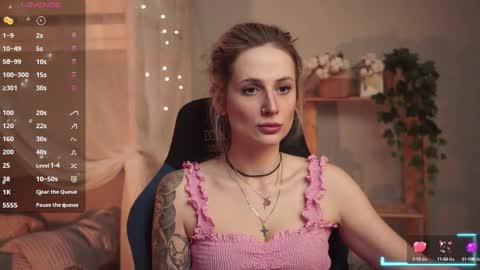 Snapshot of oliviamcclean chatting on September 14, 2025, 12:32 am Liv online show from September 14, 2025, 12:32 am