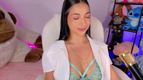 Snapshot of oliviamcneill chatting on September 15, 2025, 1:11 pm Olivia Mcneill online show from September 15, 2025, 1:11 pm