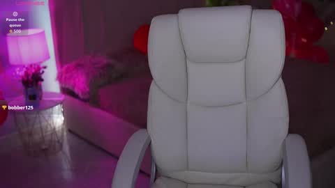 Olivia online show from February 15, 2026, 2:03 pm