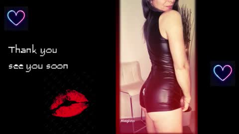 Snapshot of oliviaogk chatting on September 30, 2025, 10:15 pm Olivia online show from September 30, 2025, 10:15 pm