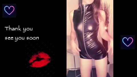 Olivia online show from January 5, 2026, 5:27 pm