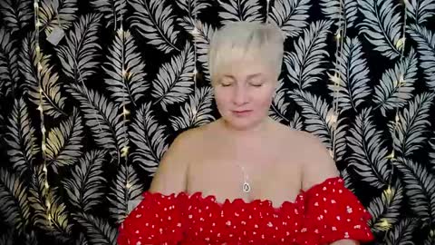 Kelly online show from January 18, 2025, 2:23 pm