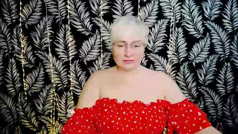Kelly online show from May 4, 2026, 10:22 am