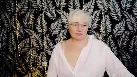 Kelly online show from May 10, 2026, 10:31 am