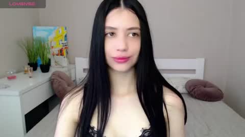 oliviarichi online show from June 17, 2026, 5:32 am