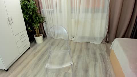 Snapshot of oliviarimes chatting on January 13, 2025, 7:00 am Alina online show from January 13, 2025, 7:00 am