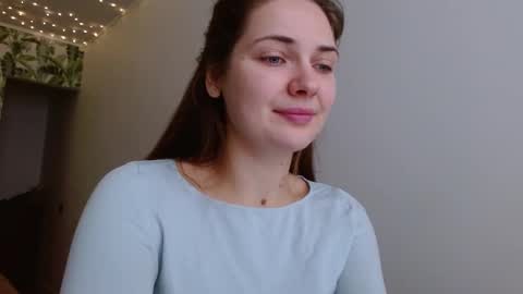Snapshot of oliviashiny chatting on December 11, 2024, 6:36 am Olivia online show from December 11, 2024, 6:36 am