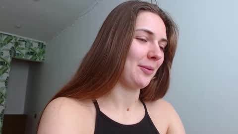 Snapshot of oliviashiny chatting on January 9, 2025, 8:24 am Olivia online show from January 9, 2025, 8:24 am