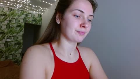 Snapshot of oliviashiny chatting on January 10, 2025, 5:26 am Olivia online show from January 10, 2025, 5:26 am