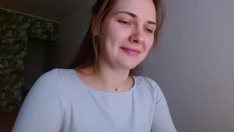 Snapshot of oliviashiny chatting on January 28, 2025, 5:32 am Olivia online show from January 28, 2025, 5:32 am