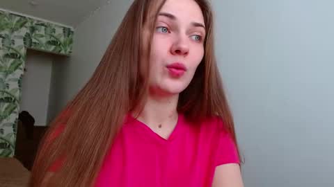 Snapshot of oliviashiny chatting on February 17, 2025, 5:36 am Olivia online show from February 17, 2025, 5:36 am