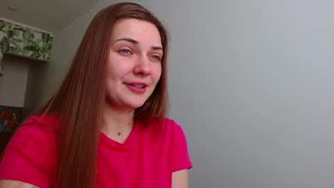 Snapshot of oliviashiny chatting on February 23, 2025, 5:34 am Olivia online show from February 23, 2025, 5:34 am