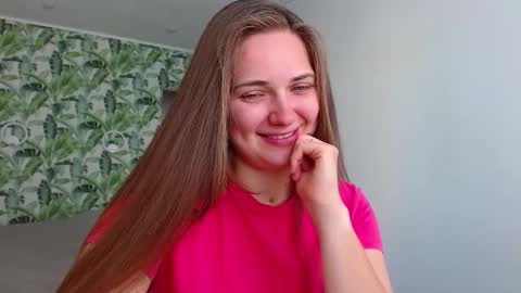 Snapshot of oliviashiny chatting on September 9, 2025, 4:34 am Olivia online show from September 9, 2025, 4:34 am