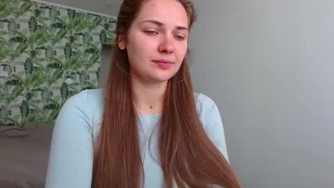 Olivia online show from September 11, 2025, 4:45 am