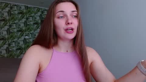 Olivia online show from November 19, 2025, 6:35 am