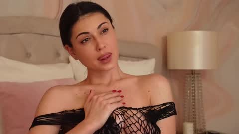 Snapshot of oliviasway chatting on December 10, 2024, 2:16 am OliviaSway online show from December 10, 2024, 2:16 am