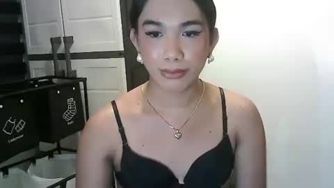 oliviatemptress online show from March 2, 2026, 5:09 pm