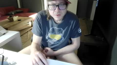 Snapshot of olivierlenaerts77 chatting on August 3, 2026, 9:40 pm olivierlenaerts77 online show from August 3, 2026, 9:40 pm