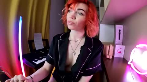 Angelina Lina online show from April 25, 2026, 8:39 pm