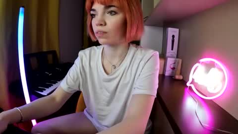 Snapshot of olivka_flower chatting on May 9, 2026, 8:36 pm Angelina Lina online show from May 9, 2026, 8:36 pm