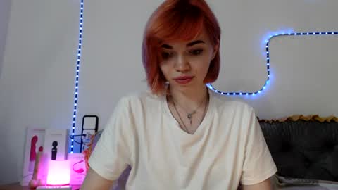 Angelina Lina online show from July 16, 2026, 8:04 pm