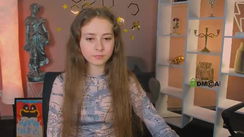 Ollivia online show from June 5, 2026, 9:48 am