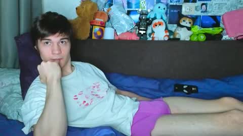 Tony online show from October 8, 2025, 9:23 pm