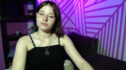 Snapshot of oltaroom chatting on September 30, 2025, 12:59 am Olta online show from September 30, 2025, 12:59 am