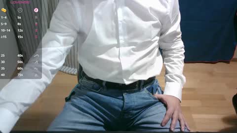 Snapshot of omar87ram chatting on February 7, 2025, 6:02 pm Omar online show from February 7, 2025, 6:02 pm