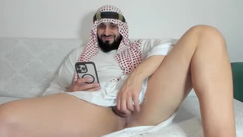 Snapshot of omar_xoxo chatting on March 12, 2026, 10:05 pm Omar online show from March 12, 2026, 10:05 pm