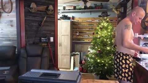 Norm online show from December 1, 2025, 7:41 pm