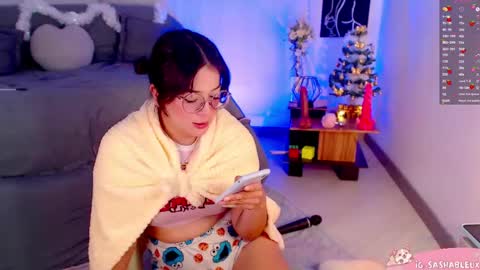 Snapshot of omgzarah chatting on December 17, 2024, 11:05 pm Zarah 3 online show from December 17, 2024, 11:05 pm