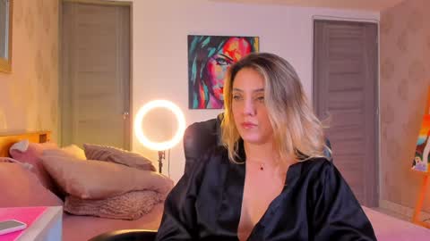 Martina Ricci online show from December 17, 2024, 6:42 pm