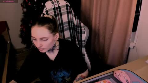 on_yxxx online show from February 19, 2025, 4:22 pm
