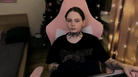 on_yxxx online show from December 20, 2025, 9:22 pm