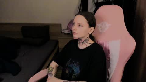 on_yxxx online show from May 10, 2026, 7:19 pm